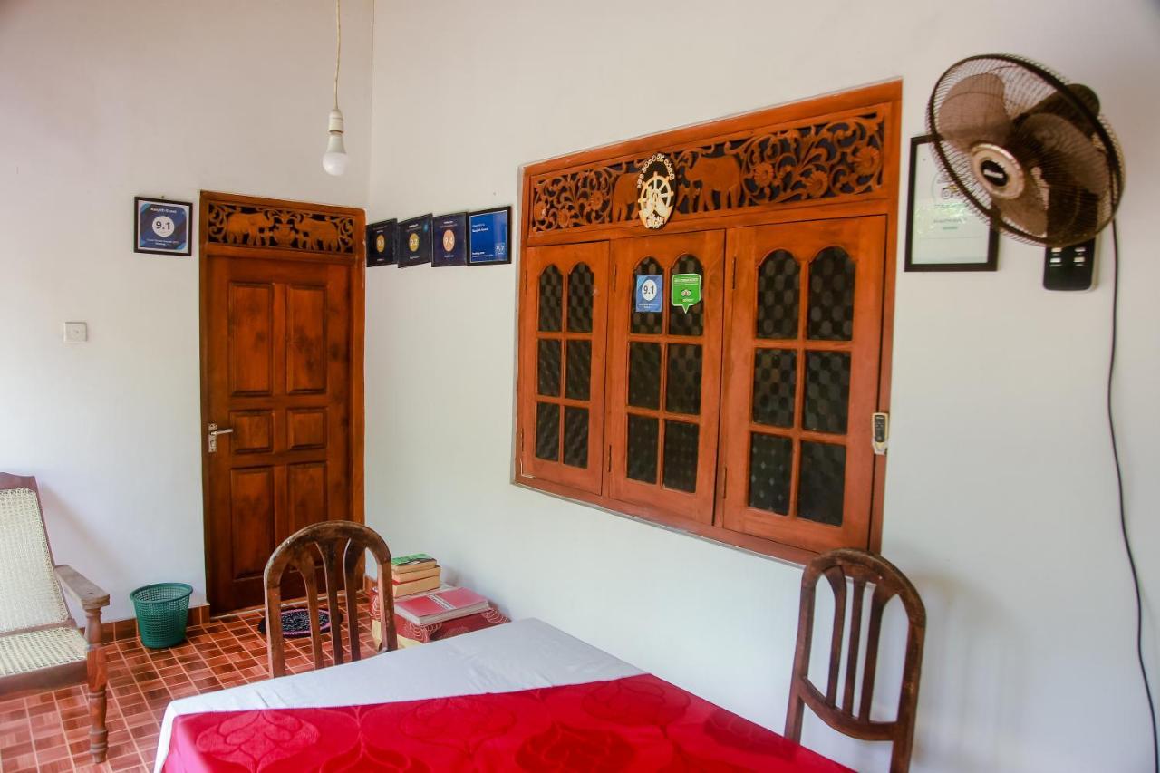 Ranjith Guest Hotel Mirissa Exterior foto