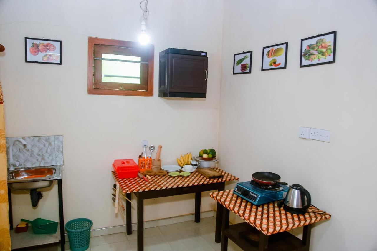 Ranjith Guest Hotel Mirissa Exterior foto